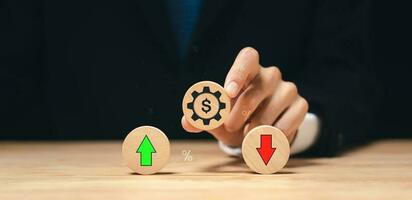 concept of interest rates and dividends ,Financial interest rates ,investment growth percentage and interest on deposits ,an increase in interest rates ,stock market ,Retirement returns photo