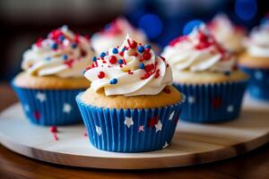 cerca arriba de taza pasteles decorado en rojo blanco y azul para 4to julio celebracion. ai generativo foto