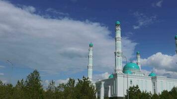 grandiose central mosquée dans karagande, kazakhstan video