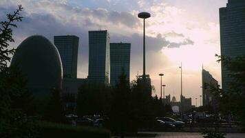 stor modern byggnader i de Centrum av astana, kazakhstan video