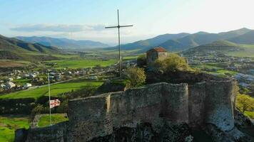 aereo statico Visualizza kveshi fortezza rovine nel Georgia. storico e culturale eredità n Georgia. video