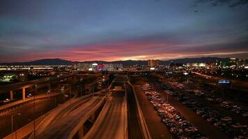 noviembre 9, 2017. escénico puesta de sol vista en el ciudad de las vega, Nevada, unido estados de America. video