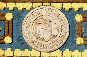 maya calendario en oscuro antecedentes foto
