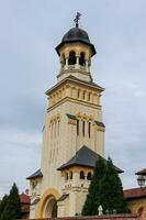 el coronación catedral en alba iulia inmortalizado desde diferente anglos foto