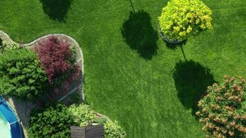 aereo Visualizza di cortile e giardino. video