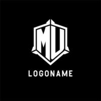 mu logo inicial con proteger forma diseño estilo vector