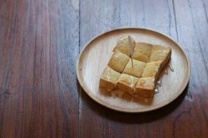 bread baked Pour the sweetened condensed milk photo