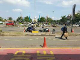 tegal mei 2023. tegal ferrocarril estación soltar zona a recoger arriba y recibir visitantes quien será entrar el estación área. foto