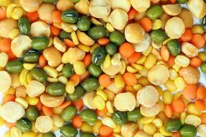 Masur Moong mung boot chana chickpea pea yellow red green dal photo