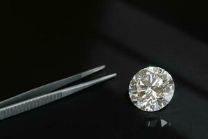 Diamond Brilliant and Jewelry Tweezers photo