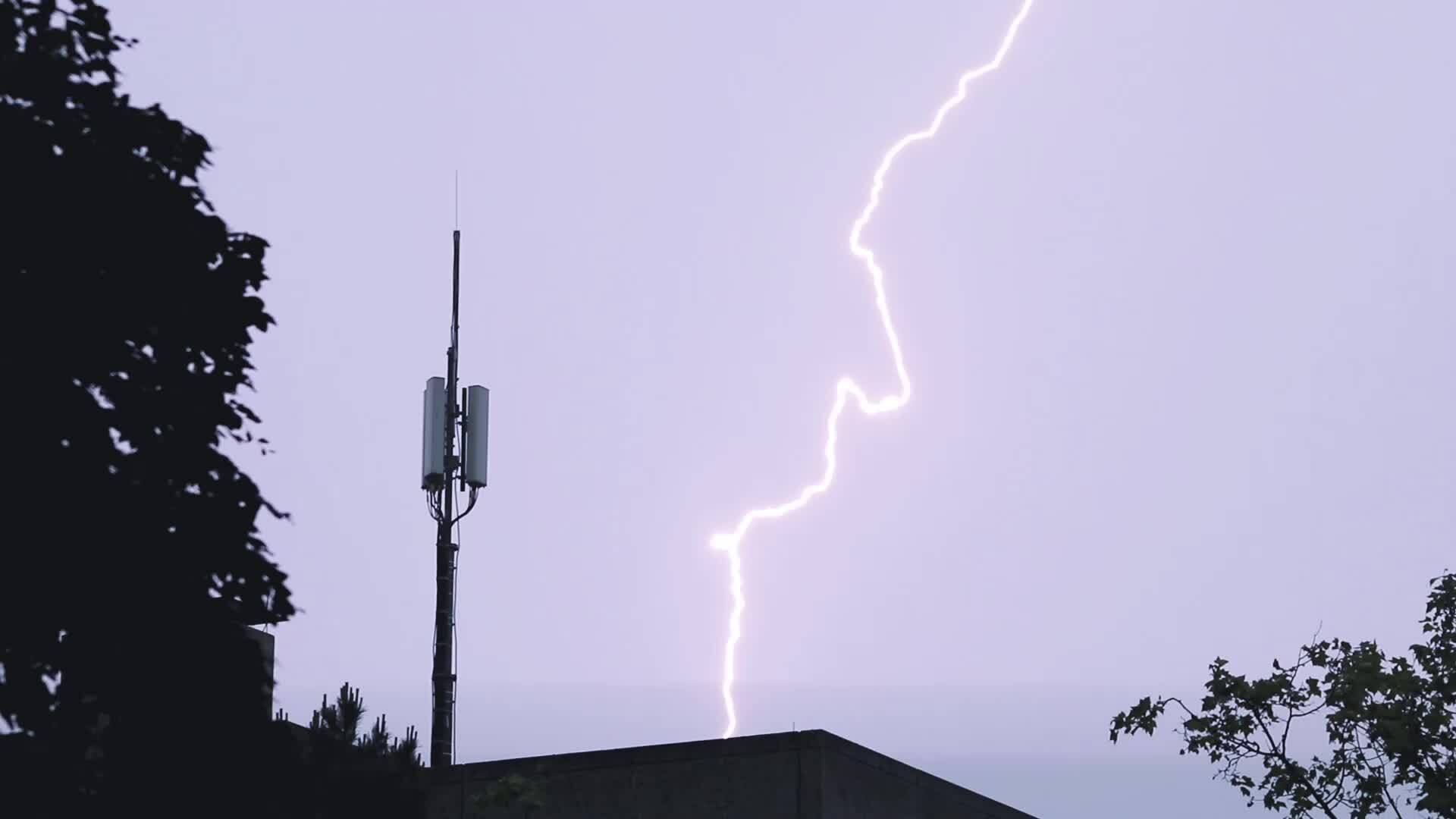Cellular antenna or antenna in thunder storm with