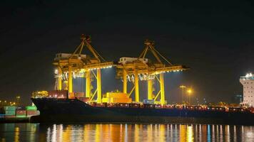 Zeit Ablauf 4k Video Containerschiff beim das Versand Hafen im Bangkok, Thailand