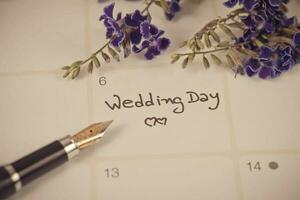 recordatorio Boda día en calendario planificación y fuente foto