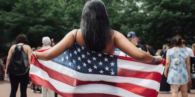 mujer con americano bandera en su espalda ai generado foto