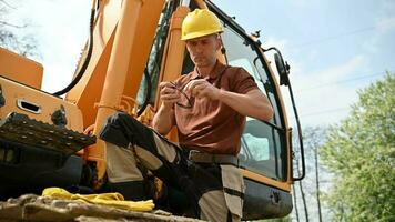 crawler bulldozer operator Bij werk video