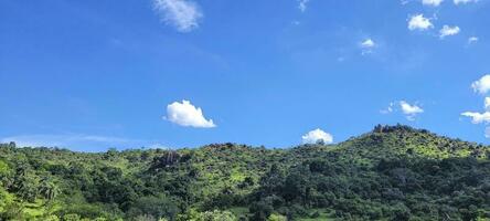 imagen de montañas en el interior de Brasil foto