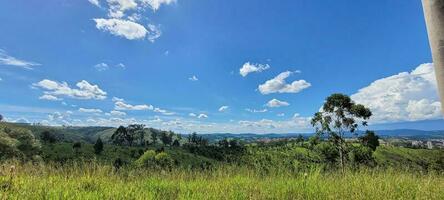 imagen de montañas en el interior de Brasil foto