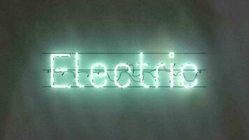 électrique - Titre texte animation avec néon lumière et mur Contexte video