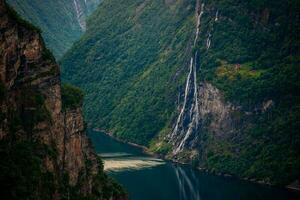 noruego fiordos paisaje foto