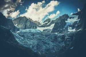 escénico montaña glaciar foto