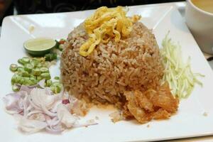 salado pescado escalera frito arroz y lados foto