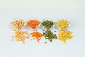 Masur Moong mung boot chana chickpea pea yellow red green dal photo