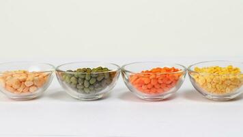 Masur Moong mung boot chana chickpea pea yellow red green dal photo
