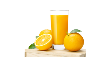 fresco arancia succo su un' cestino, fresco frutta arancia succo nel bicchiere con gruppo su trasparente sfondo png