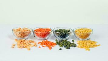 Masur Moong mung boot chana chickpea pea yellow red green dal photo