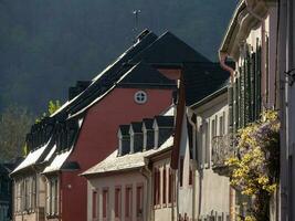 el pequeño ciudad de saarburg a el Sarre río en Alemania foto