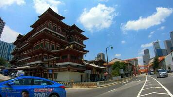 TimeLapse Of The Buddha Tooth Relic Temple In Chinatown, Singapore. video