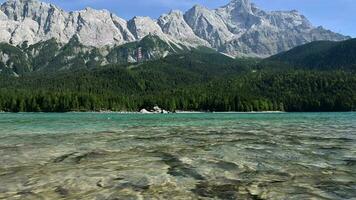 toneel- zomer eibsee meer landschap video