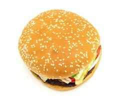 hamburguesa carne y vegetales en blanco antecedentes foto