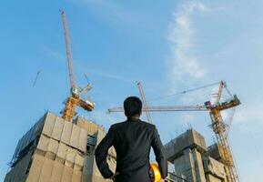 edificio construcción supervisión un ingeniero y edificios foto