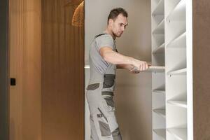 Closet Cabinets Contractor photo