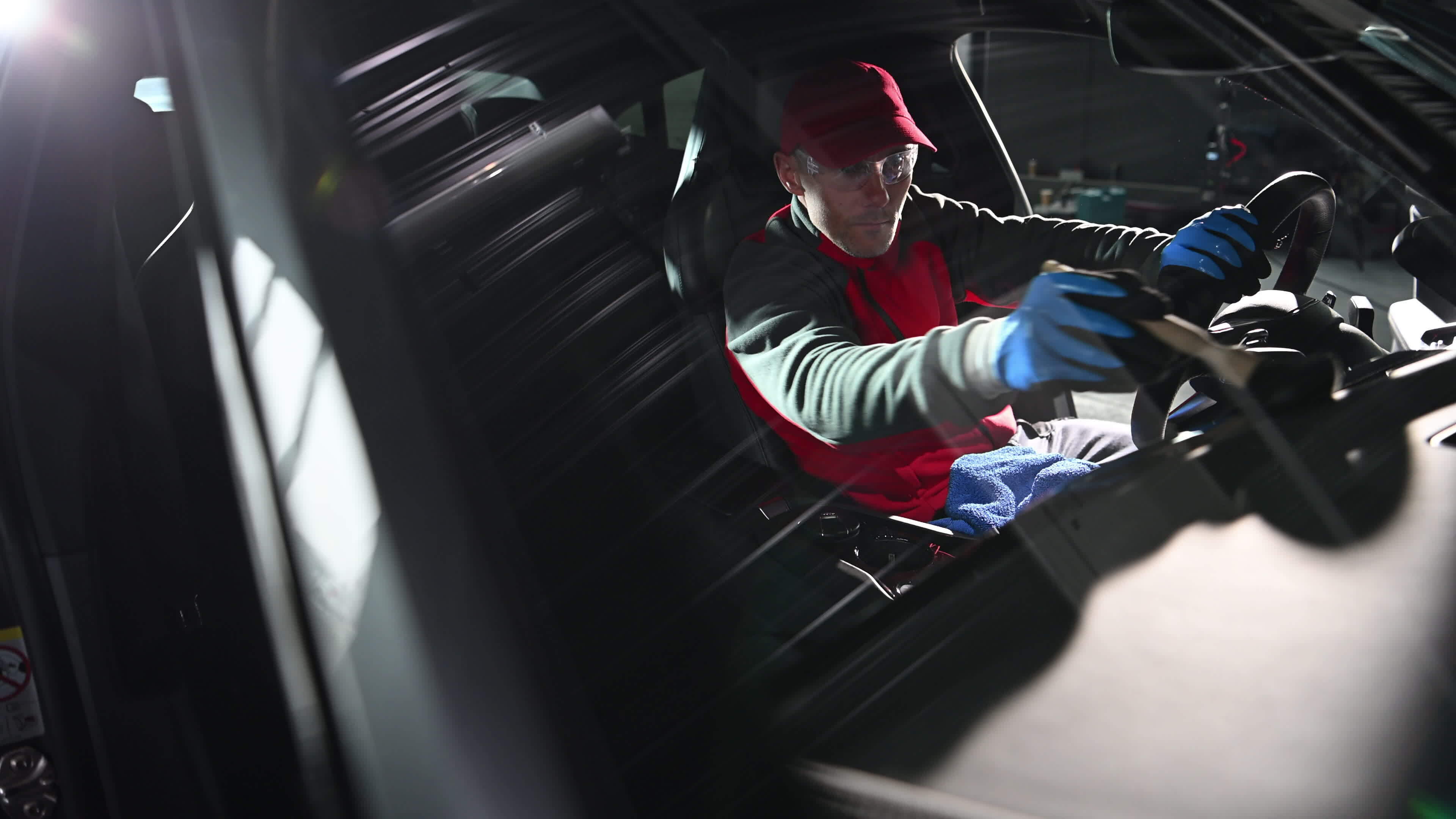 Modern Car Detailing Work 24616849 Stock Video at Vecteezy