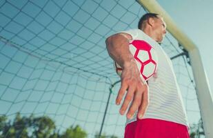 portero con el pelota foto