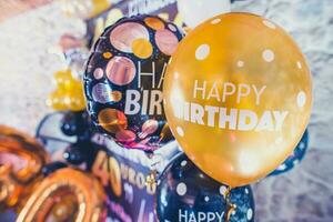 globos de fiesta de cumpleaños foto