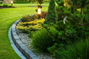 Island Bed Garden Design photo