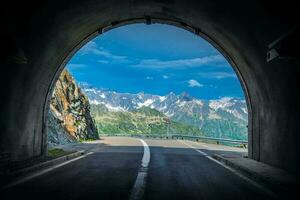 escénico suizo Alpes conducir foto
