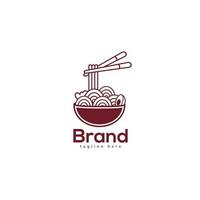 fideos pho comida logo plantilla, y icono diseño modelo elementos con cuchara y palillo vector color emblema. plato con un cuchara, y frito huevos en el blanco antecedentes.