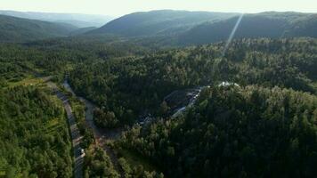 Rogaland Bezirk Norwegen Sommer- Landschaft mit Wasserfall und das Fluss. video