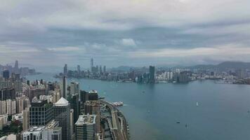 Victoria Hafen, tagsüber Panorama von Hong Kong, Antenne Aussicht video