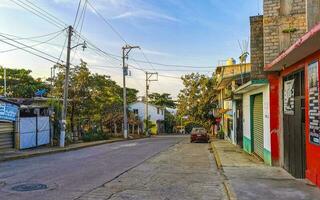 puerto escondido oaxaca mexico 2023 típico hermosa vistoso turista calle acera ciudad puerto escondido México. foto