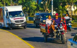 puerto escondido oaxaca mexico 2023 típico hermosa vistoso turista calle acera ciudad puerto escondido México. foto