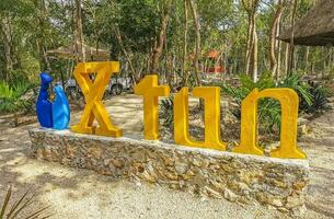 playa del carmen quintana roo mexico 2022 ocio parque xtún X tonel en selva con cenote cueva. foto