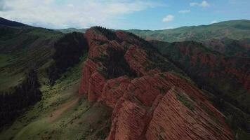 Natur und Felsen von jety oguz im Kirgistan, Antenne Aussicht video