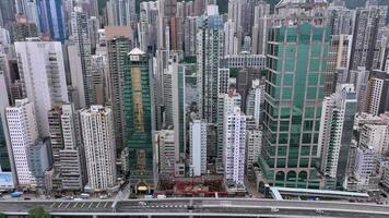 antenne panorama wolkenkrabbers van hong Kong woon- Oppervlakte video