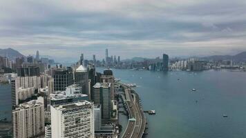 Victoria haven, dag panorama van hong kong, antenne visie video