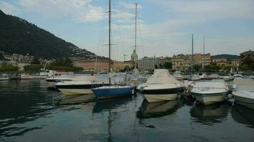 augusti 20, 2019 stad av como, Lombardiet område, Italien. stad marina under eftermiddag sommar timmar. video